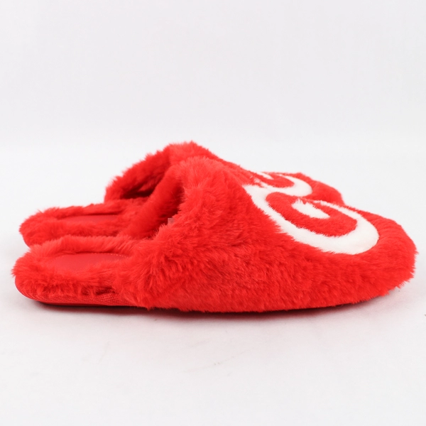 Target Wondershop Fluffy Slippers Size Large Women’s 9/10 Men’s 7/8
