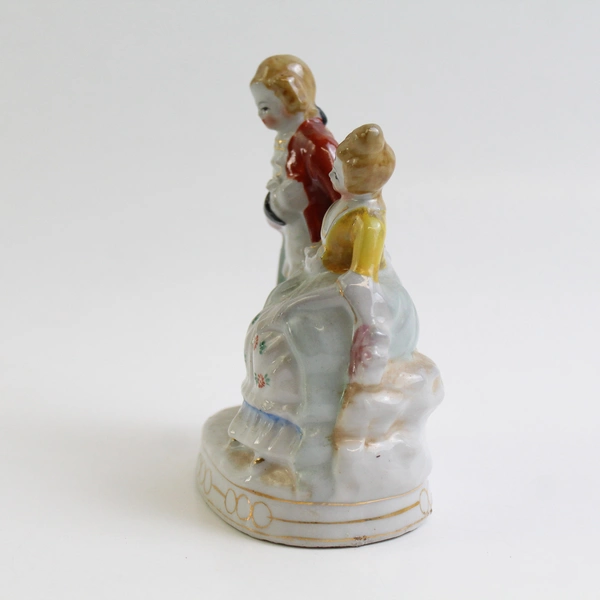 Vtg Hand Painted Porcelain Victorian Couple Figurine With Gold Accent Japan Made