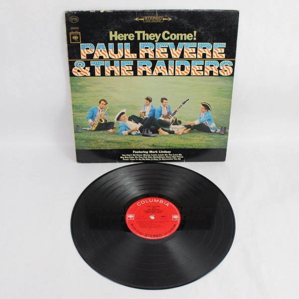 Paul Revere & The Raiders Mark Lindsey Here They Come CS 9107 Columbia Record