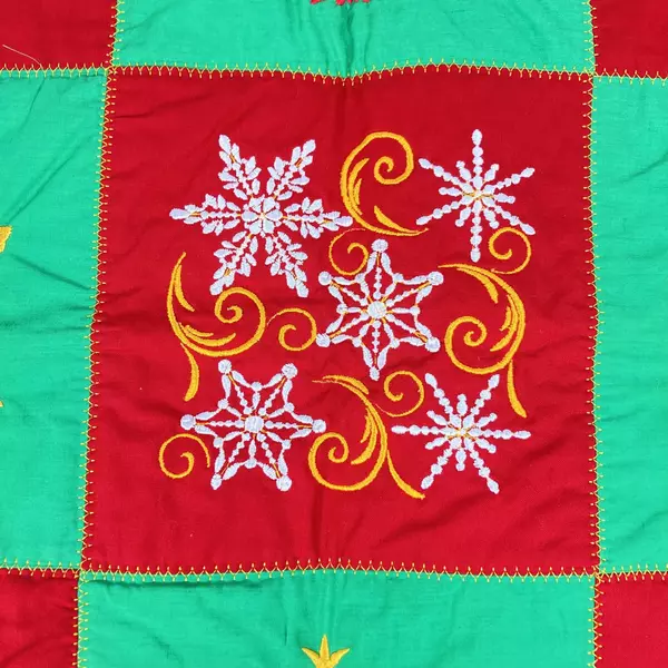 Machine Sewn And Embroidered Quilted Tree Skirt Or Wall Hanging