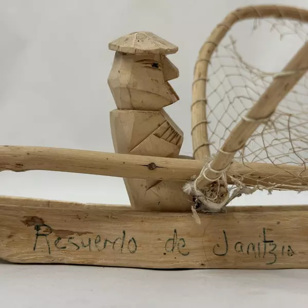 Vintage 1968 Janitzio Pátzcuaro Mexico Hand Carved Folk Art Fisherman Figurine