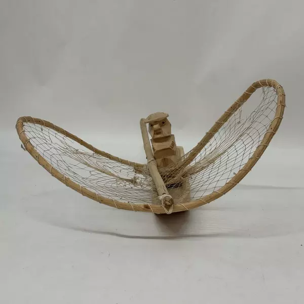 Vintage 1968 Janitzio Pátzcuaro Mexico Hand Carved Folk Art Fisherman Figurine