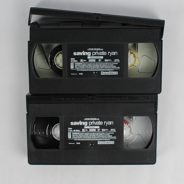 Saving Private Ryan (VHS, 2000, 2-Tape Set, Special Limited Edition)