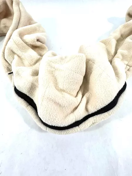 2009 Telebrands Therma Scarf Camel Microwaveable with Pockets - Pre-owned