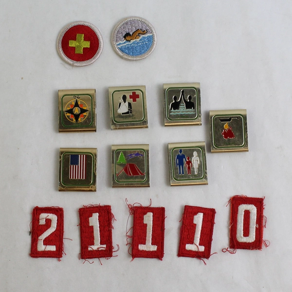 14 PC Lot Vintage Boy Scouts of America Patches and Metal Belt Merit Badges