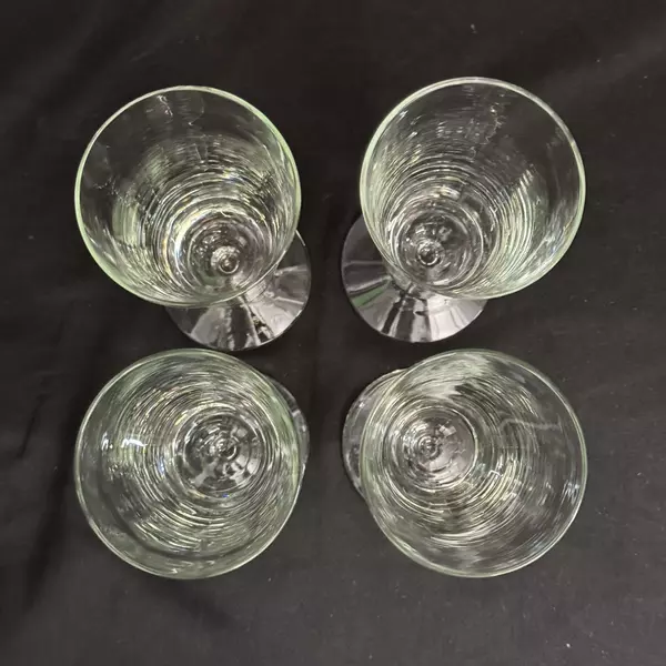 Set Of 4 Clear Glass Beer Glasses 8.25 Inch