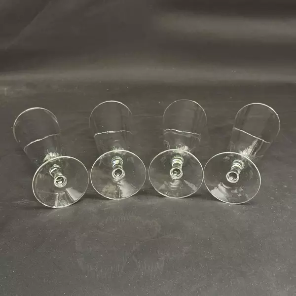 Set Of 4 Clear Glass Beer Glasses 8.25 Inch