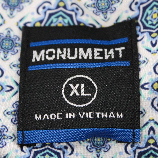 Monument Blue and White Patterned Short-Sleeved Button-Up Women's Size XL