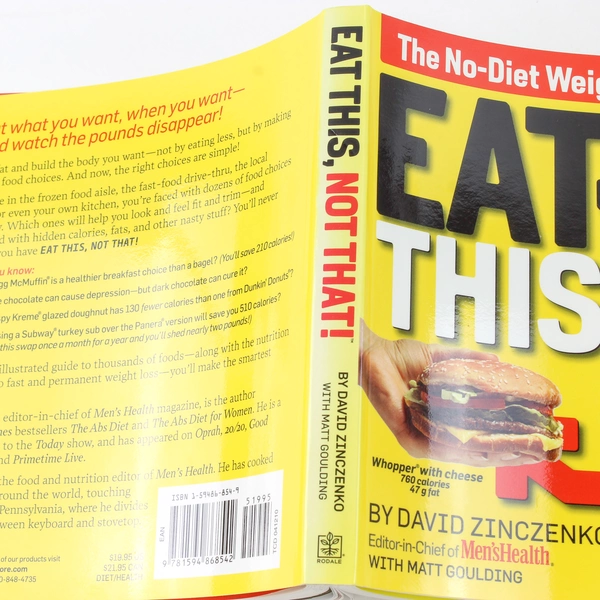 Eat This Not That by David Zinczenko 2007 Paperback - Good Condition