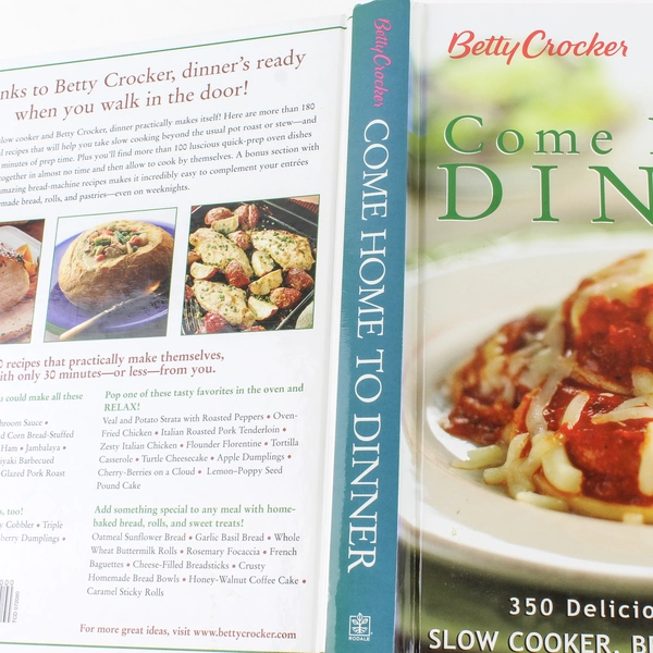 Betty Crocker Come Home to Dinner Cookbook 2004 Slow Cooker Recipes HC 