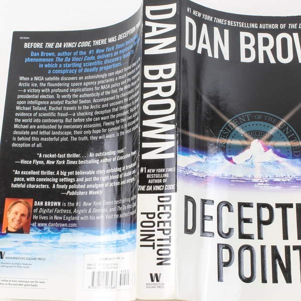 Deception Point by Dan Brown 2006 Paperback Book - Good Condition