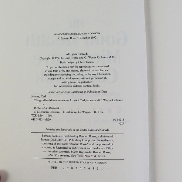 The Good Health Microwave Cookbook by Carl Jerome, 1990, Ex-Library HC