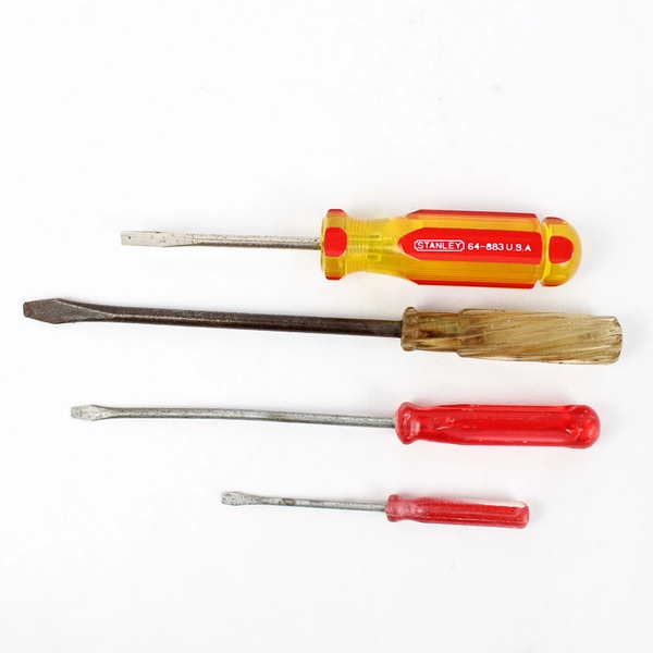 Lot of 4 Flat Head Screwdrivers 4.4 to 10 MM Width