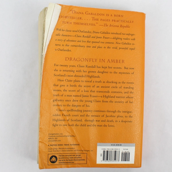 Dragonfly In Amber by Diana Gabaldon 2016 Paperback - Outlander Series Book