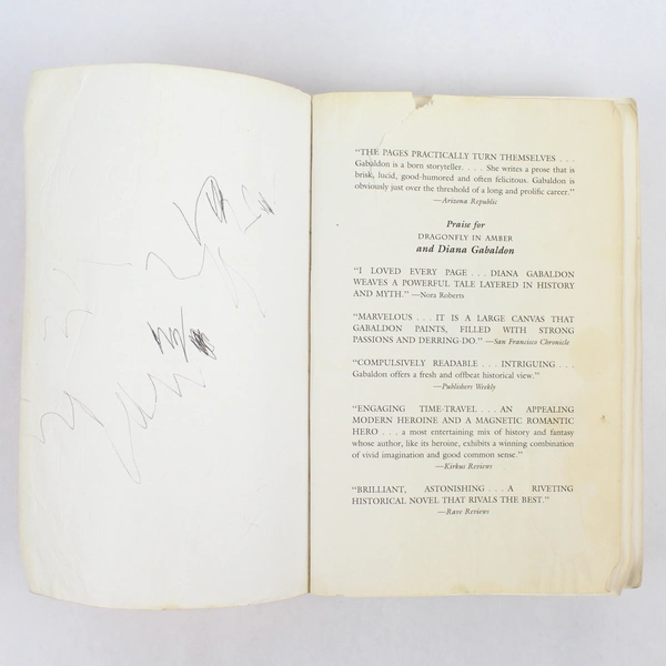 Dragonfly In Amber by Diana Gabaldon 2016 Paperback - Outlander Series Book