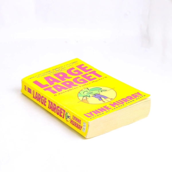 Large Target by Lynne Murray A Josephine Fuller Mystery 2001 Paperback