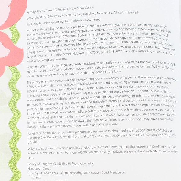 Sewing Bits & Pieces by Sandi Henderson - 35 Fabric Scrap Projects, Good