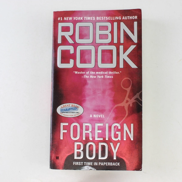 Foreign Body by Robin Cook 2009 Paperback