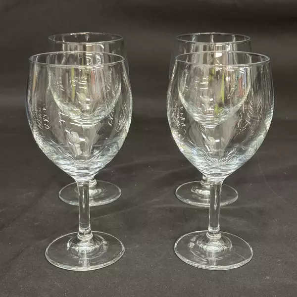 Set of 4 Clear Crystal Red Wine Glasses 7 Inch