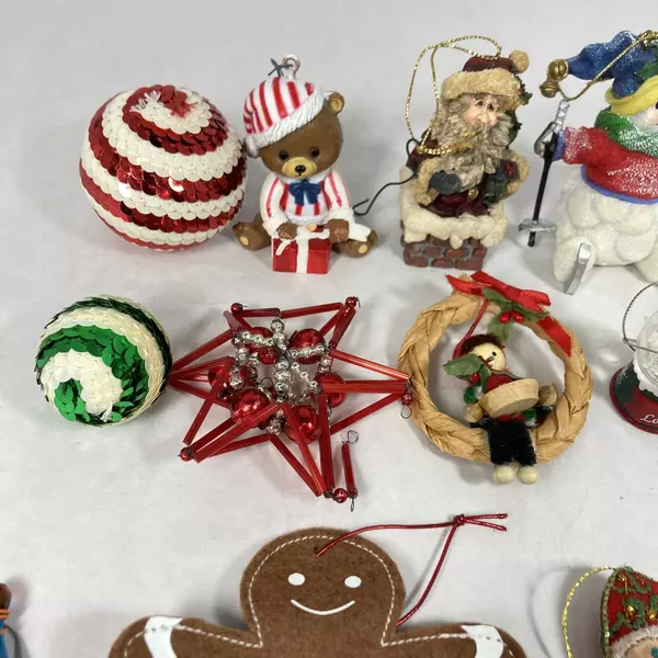 Lot of 15 Assorted Christmas Ornaments Pre-Owned Holiday Decor