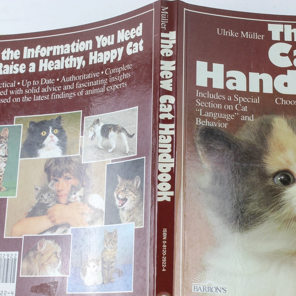 New Cat Handbook by Ulrike Muller 1984 Paperback - Cat Care & Behavior Guide
