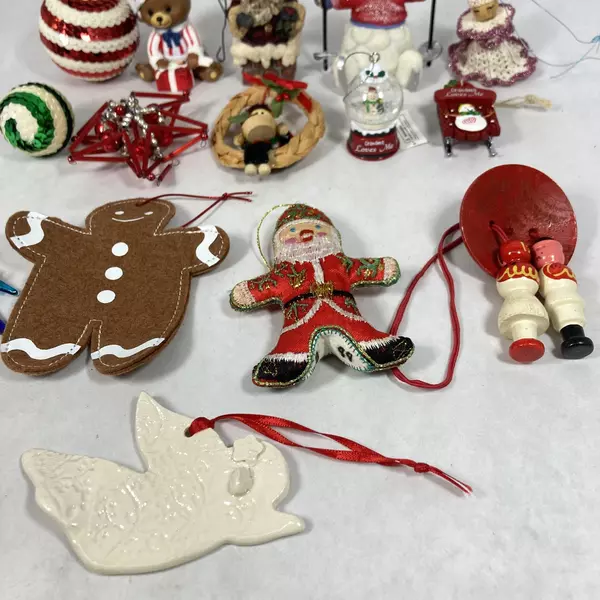 Lot of 15 Assorted Christmas Ornaments Pre-Owned Holiday Decor