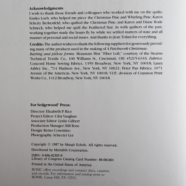 A Patchwork Christmas Quilting Book by Margit Echols 1987 - Good Condition