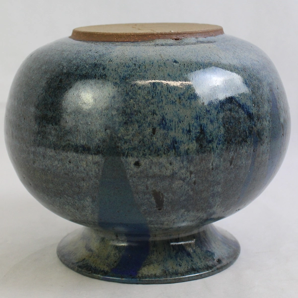 Handmade Signed Hearn Ceramic Pottery Blue Round Vase 6" Tall 7.5" Diameter
