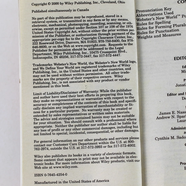 Webster's New Pocket American Dictionary Michael E. Agnes 2000 Paperback