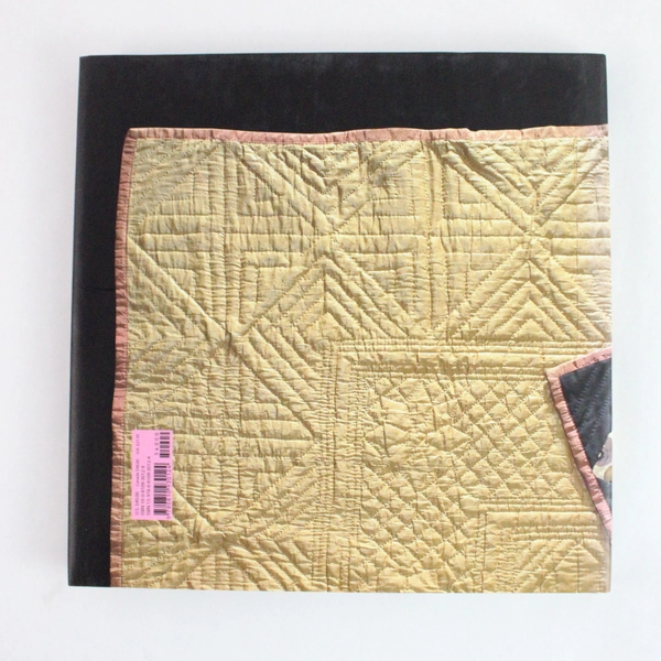 Quilts in a Material World by Linda Eaton 2007 Abrams Inc Hardcover DJ