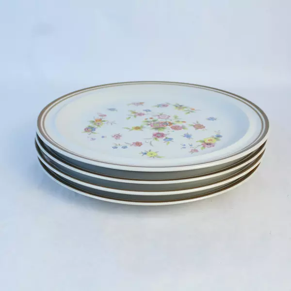 Set Of 4 Colonial Stoneware Violet Floral Dinner Plates By MSI Japan