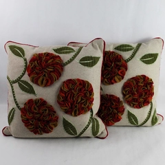 Set of 2 La-Z-Boy Multicolor Applique Floral Design Throw Pillows 18" x 18"