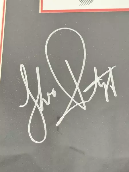 2005 Signed Portland Trailblazers Theo Ratcliff #42 Framed Photo With COA