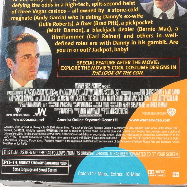 Ocean's Eleven VHS Movie 2002 Warner Bros Clooney Pitt Damon Roberts
