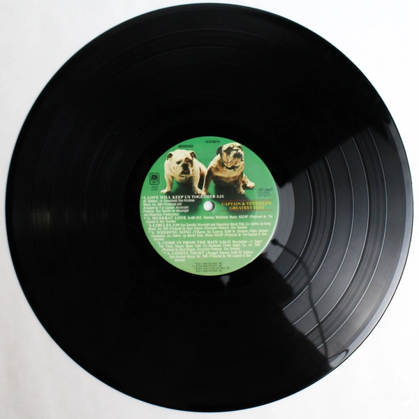 Captain & Tennille Greatest Hits Vinyl A&M Records 1977
