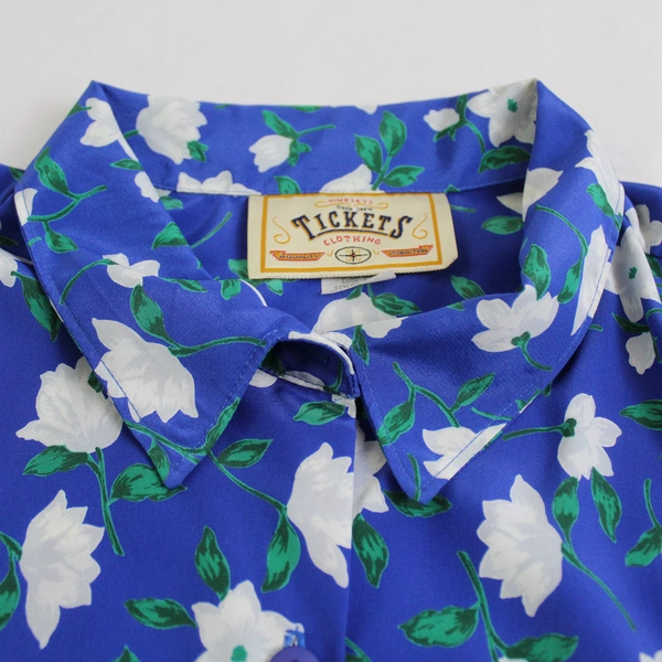 VTG Tickets Timeless Clothing Blue Floral Pattern Button-Up Women's Size 22
