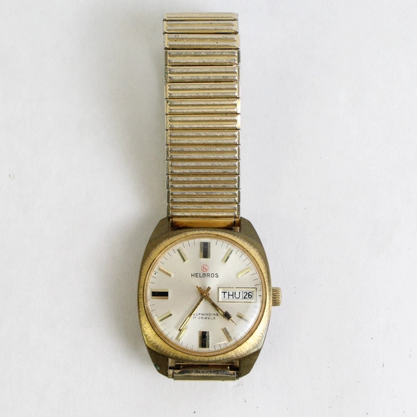 Vintage Helbros Men’s Gold Tone Men’s Self-Winding 17 Jewels Day Date Watch