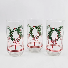 Lot of 3 Libbey Christmas Wreath Tumblers 5.75 in Tall Holiday Glasses