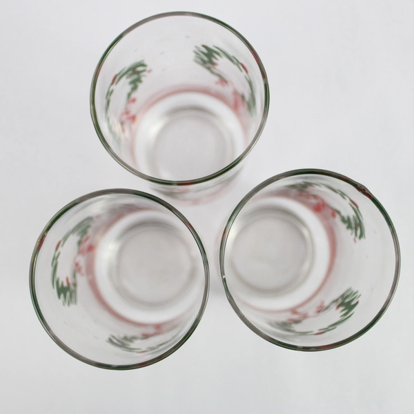 Lot of 3 Libbey Christmas Wreath Tumblers 5.75 in Tall Holiday Glasses