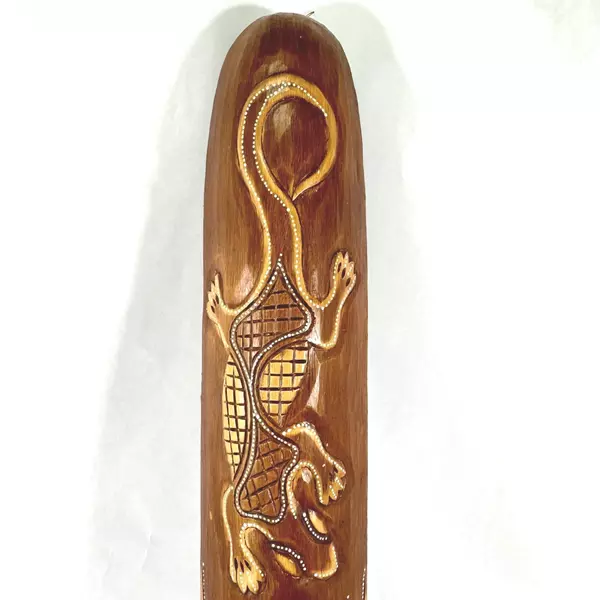 Hand Carved Tiki Mask & Gecko Wall Hanging Hawaii Souvenir 38.5"
