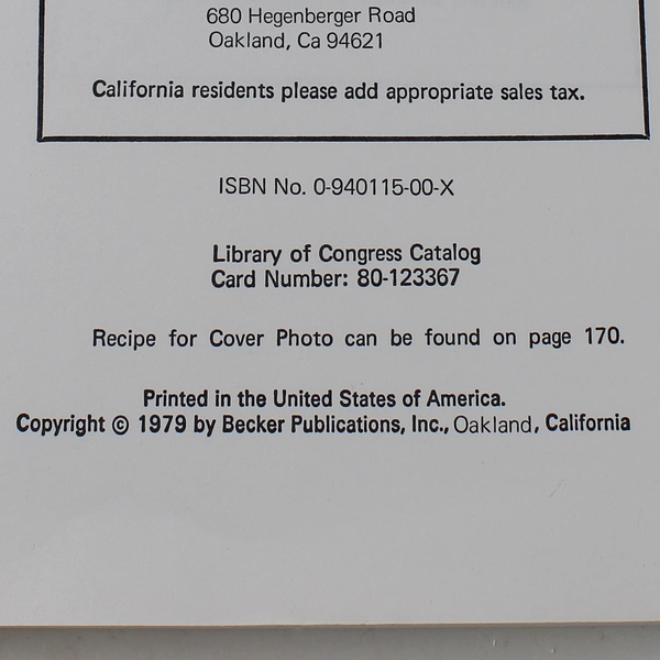 A Collection of the Very Finest Recipes Conventional and Microwave 1979 PB