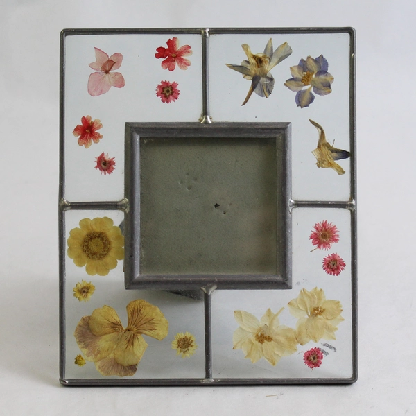 Carr Picture Frame With Dried Pressed Flowers Between Glass For 3 Inch Photo