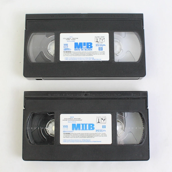 Lot of 2 MIB Men in Black I & II VHS Tapes
