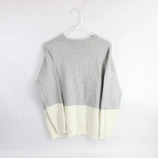 Poof Apparel Women's Size L Gray White Knit Sweater Pullover Long Sleeve