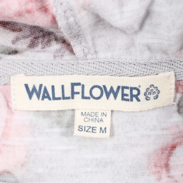 Wallflower Women's Size Medium Floral Cozy Gray Hoodie Sweater