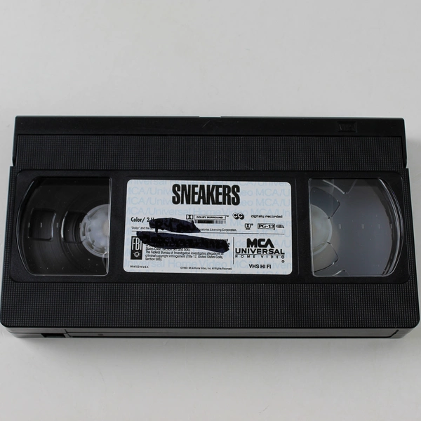 Sneakers VHS 1993 MCA Home Video Robert Redford Dan Akyroyd Mary McDonnell