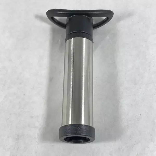 Drinks Connoisseurs Deluxe Wine Saver Vacuum Pump With Six Stoppers