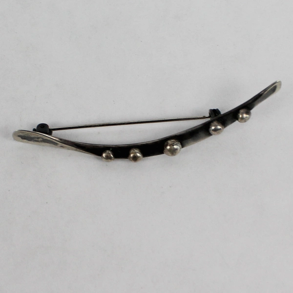 Handmade 2.75 Inch Silver-Toned Brooch 