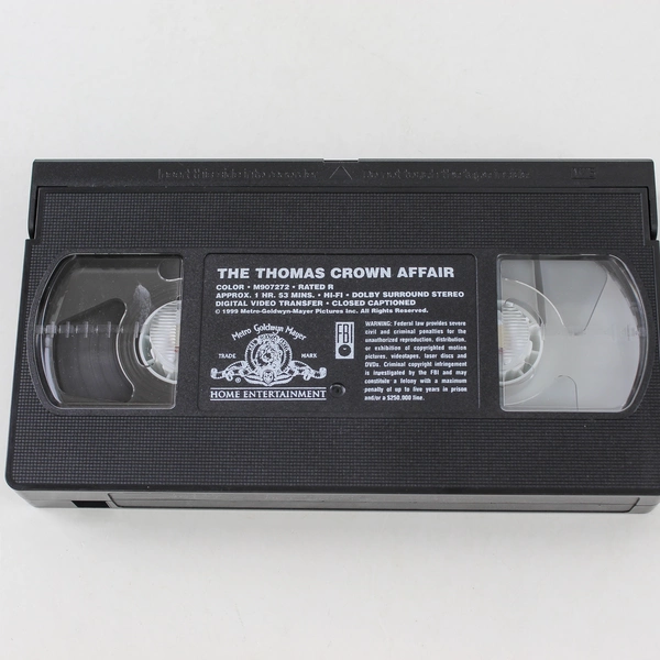 The Thomas Crown Affair VHS 2000 Pierce Brosnan Rene Russo