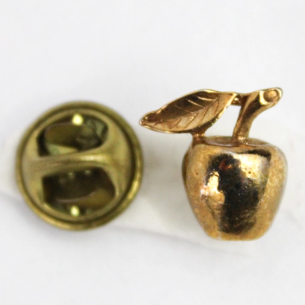 Vintage Gold Tone Metal Apple Lapel Pin Accessory